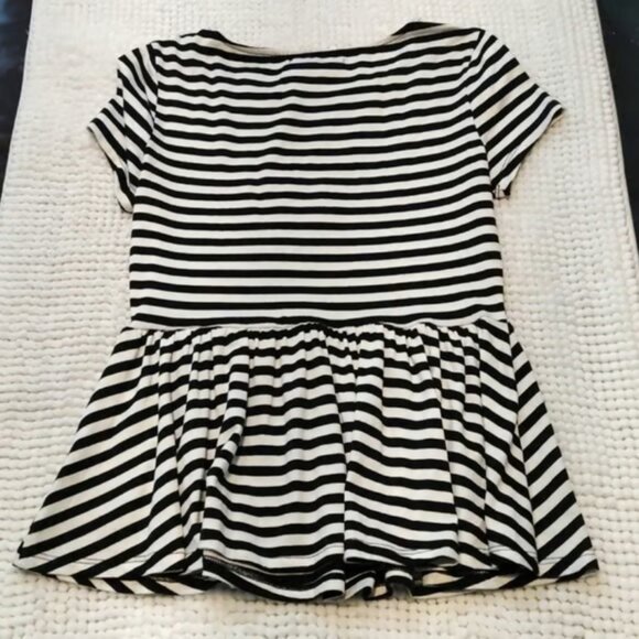 Forever 21 Striped Black White Peplum Blouse Size Med GUC #M-042 - Picture 4 of 4
